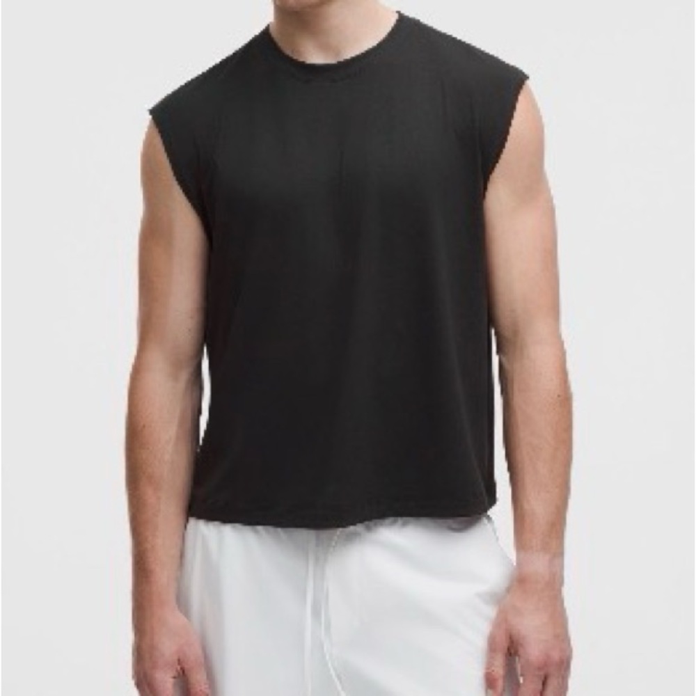 Like New Lulemon EasySet Training Sleeveless Shirt Small Shorter Cut